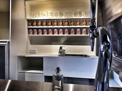 Minibar Med Små Kolde Drinks