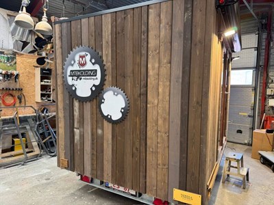 3E2B28B3 35EF 498D 8E7C E3C02CD26E6E 1 105 C